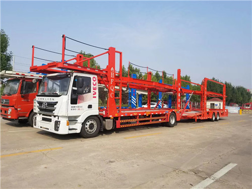 倉(cāng)柵式運(yùn)輸半掛車(chē) 倉(cāng)柵式運(yùn)輸半掛車(chē)